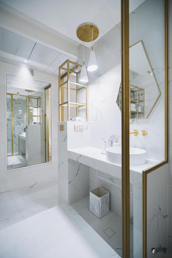 Suite Kintsugi By Justine Apartments Apartamento Turistico En Madrid Rio Exteriör bild