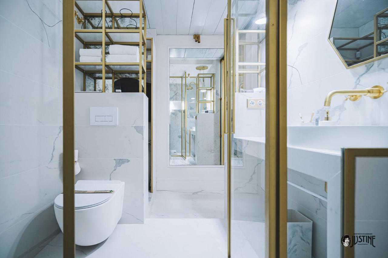 Suite Kintsugi By Justine Apartments Apartamento Turistico En Madrid Rio Exteriör bild